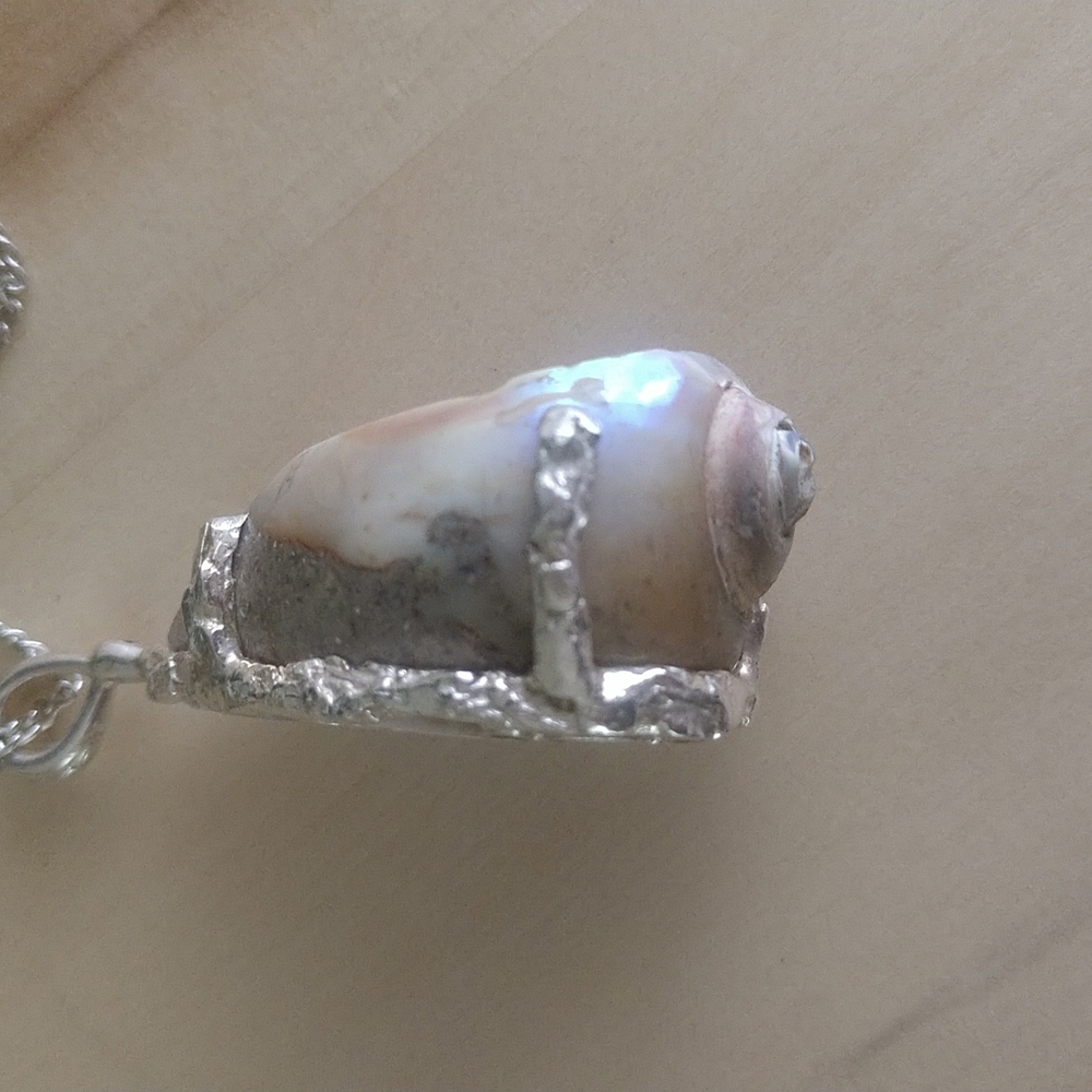 Sea Shell Pendant - Picture 8 of 10